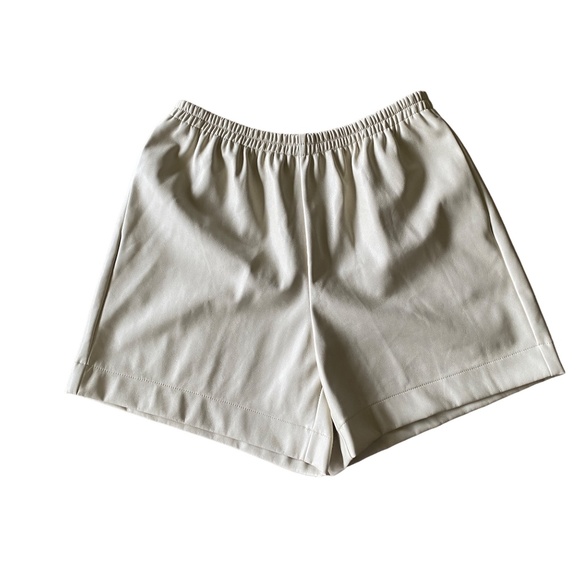 Avec Les Filles Pants - Avec Les Filles Faux Leather Shorts Pockets Cream - Medium